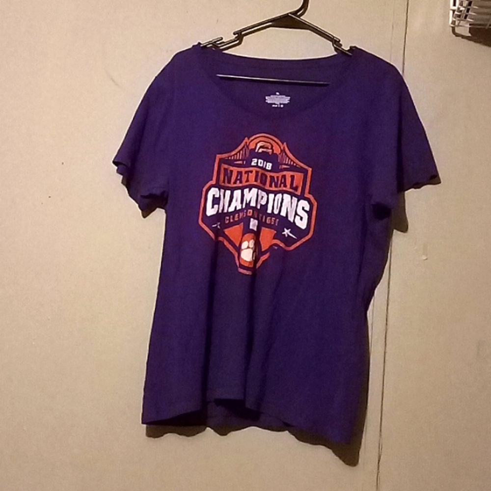 Clemson XL tshirt